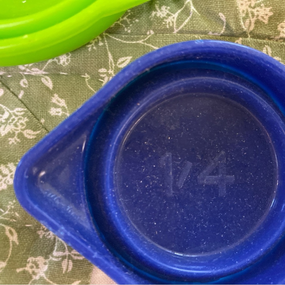 Colorful Measuring Cups Set - Picture 6 of 8